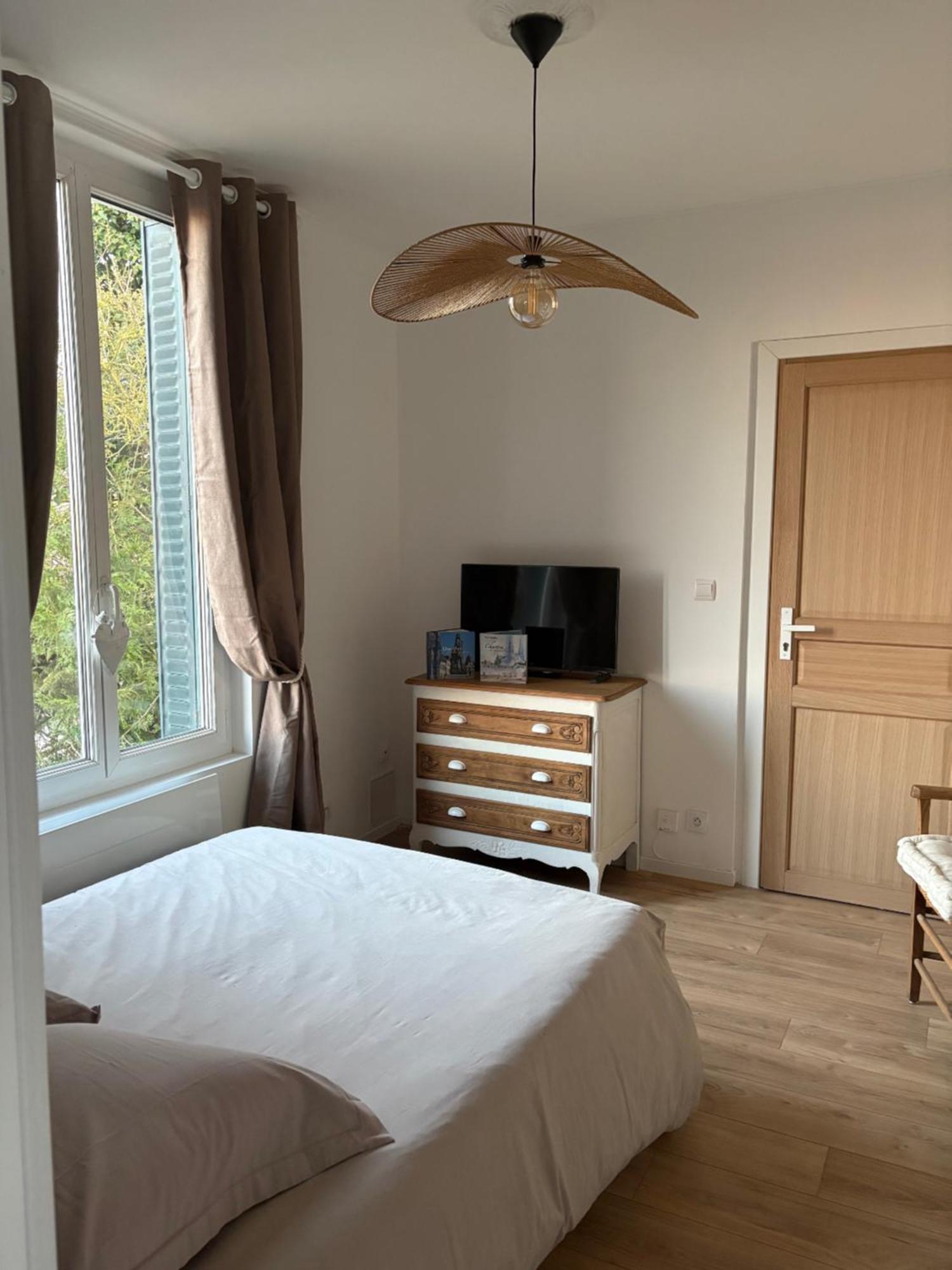 Studio 2 Chartres Gare Et Colisee A 100 M Ngoại thất bức ảnh